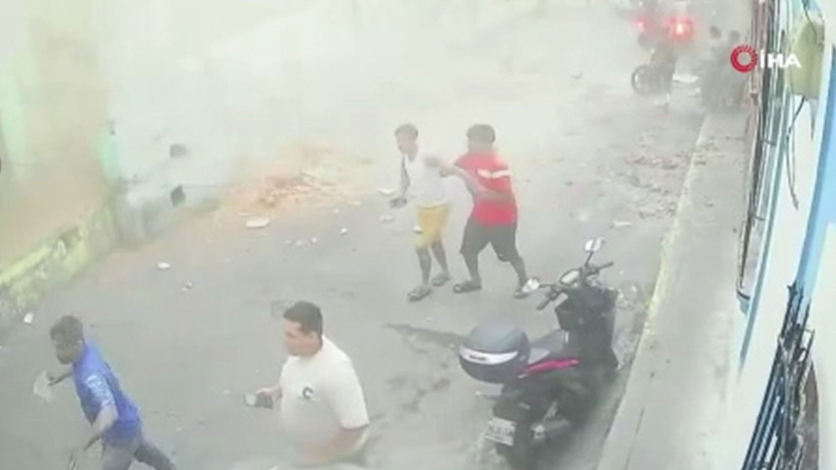 Venezuela’da meydana gelen 7.2 ve 7.5 büyüklüğündeki deprem kamerada!
