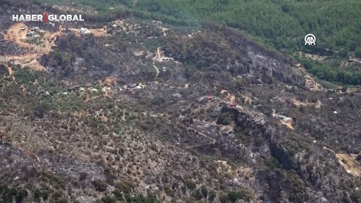 Fethiye'de yanan alanlar havadan görüntülendi