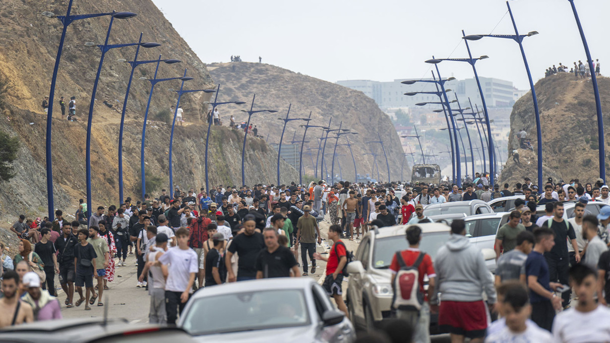 İtalya, İspanya ile olan AB Schengen serbest seyahat sistemini askıya aldı