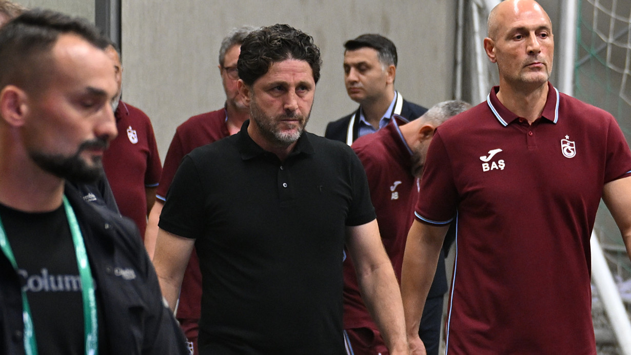 Trabzonspor, Fatih Tekke'nin istifasının kabul edilmediğini duyurdu.