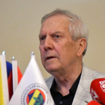 Aziz Yıldırım: Futbol aklımız Oğuz Çetin olacak