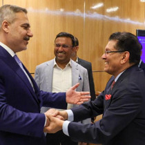 Bakan Fidan, Bangladeş'te mevkidaşı Rahman ile bir araya geldi