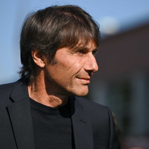 Napoli, Antonio Conte'nin ayrılığını resmen duyurdu: Hakan Safi ile görüşme yaptı