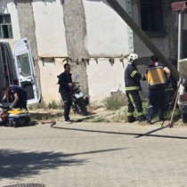 Duvara çarpan araçtaki yaşlı çift hayatını kaybetti