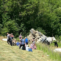 Beton mikseri şarampole yuvarland: 2 ölü, 1 yaralı