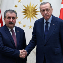 Cumhurbaşkanı Erdoğan, BBP Genel Başkanı Destici'yi tebrik etti