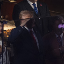 NBA finalinde Donald Trump'a büyük şok: Protestoların hedefi oldu