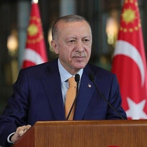 Cumhurbaşkanı Erdoğan'dan Aziz Yıldırım'a tebrik telefonu