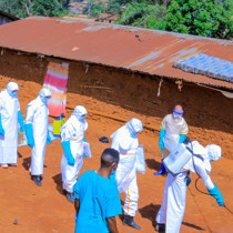 DSÖ'den Ebola uyarısı: Virüsü kontrol edemiyoruz