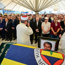 Derviş Özbek, son yolculuğuna uğurlandı