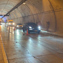 Şişli'de tünele dökülen yağ kazaya neden oldu! Yaralılar var