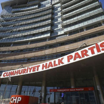 CHP'de 9 isim için kesin ihraç talebi