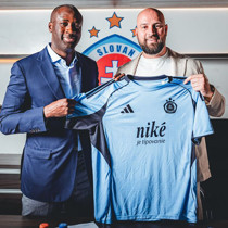 Yaya Toure, teknik direktörlüğe adım attı