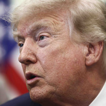 Trump'tan Hürmüz açıklaması: Gemiler hareket etmeye başladı