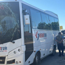 Kırşehir'de işçi servislerinin karıştığı kazada 17 kişi yaralandı