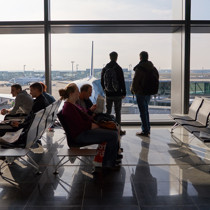 Yolcu haklarında yeni dönem başladı: Uçağı gecikene 32 bin lira ödenecek!