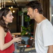 Muhtemel Aşk 1. Bölüm İzle