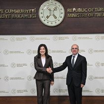 Bakan Şimşek, Almanya Federal Ekonomi ve Enerji Bakanı Reiche ile bir araya geldi