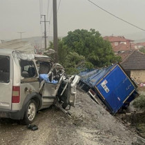 Manisa'da zincirleme kaza: Ölüler ve yaralılar var