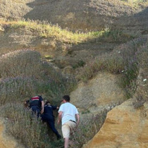 Çatalca'da yamaç paraşütü kayalıklara çarptı: 2 kişi yaralandı