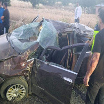 Diyarbakır'da takla atan otomobildeki anne ve oğlu hayatını kaybetti