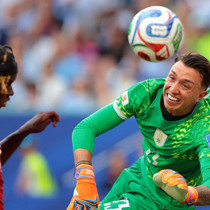 Dünya Kupası'nın en kötü rekoru Muslera'ya ait: Yeşil Burun Adaları maçında Uruguay'ı yaktı