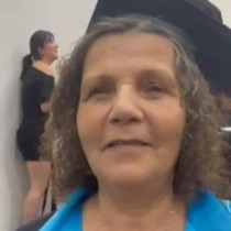 Edirne'de bir başarı hikayesi: Torunu yaşındaki öğrencilerle mezuniyet coşkusunu yaşadı