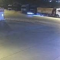 Ankara'da otomobil kamyona çarptı: 3 ölü, 1 yaralı
