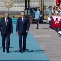 Cumhurbaşkanı Erdoğan, Nawrocki'yi resmi törenle karşıladı