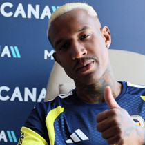 Fenerbahçe'de sağlık kontrolleri sürüyor