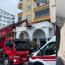 3'üncü kattan düşen kadın öldü