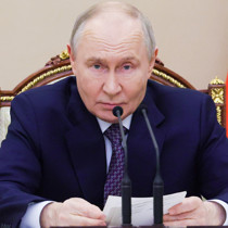 Putin: Rusya, Ukrayna ile barış görüşmelerine hazır