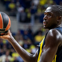 Fenerbahçe Beko, Jilson Bango ile yollarını ayırdı