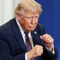 Trump: İran, Hürmüz'den geçiş için para istemedi