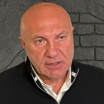 Yüksel Yıldırım: "5 futbolcu ile görüştük ancak henüz biten bir transfer yok"