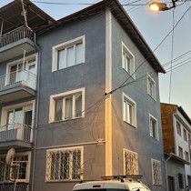 Uşak'ta balkondan düşen kadın hayatını kaybetti