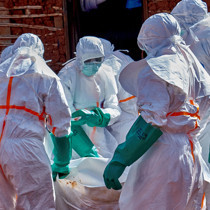 Ebola taşıyan yaklaşık 300 kişi kayıp!