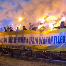 Taraftardan Fenerbahçeli futbolculara akşam sürprizi