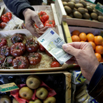 Euro bölgesinde yıllık enflasyon geriledi