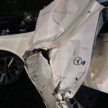 Sivas'ta traktöre çarpan otomobildeki 4 kişi yaralandı