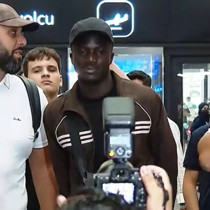 Beşiktaş'ın yeni transferi Kassoum Ouattara İstanbul'a geldi