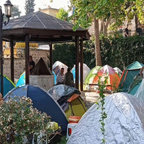 Edirne’de otellerde yer bulamayan güreşseverler, çadırlarda konaklıyor