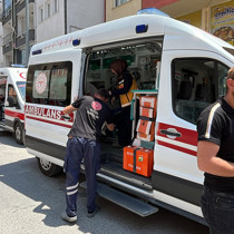 Nişanlı çiftin 'ayrılık' kavgası kanlı bitti: 1 kişi yaralandı