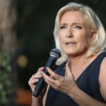 Le Pen cumhurbaşkanlığı adaylığını resmen açıkladı