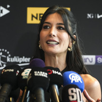 Gözde Atasoy: "Sonunda Trabzonspor'un şampiyon olduğu bir sezon olsun"