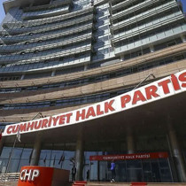 CHP'de 7 il başkanı görevden alındı