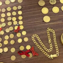 "İnsanlık ölmemiş" dedirten hareket! Bulduğu 6,5 milyonluk altın dolu çantayı polise teslim etti