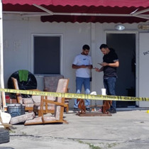 Afyonkarahisar'da minibüs durağına silahlı saldırı: Ölü ve yaralı var
