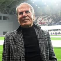 Altay'dan Mustafa Denizli'ye çağrı