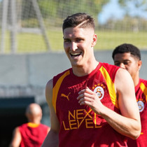 Galatasaray, yeni sezon hazırlıklarına çift idmanla devam etti